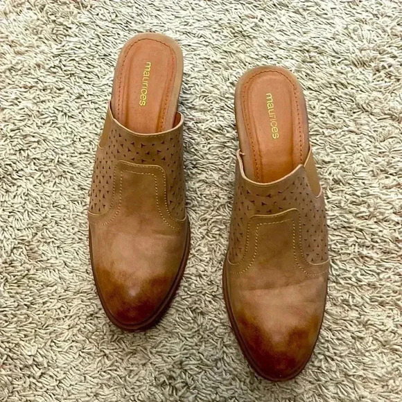 Maurices slip on heels - Picture 1 of 3